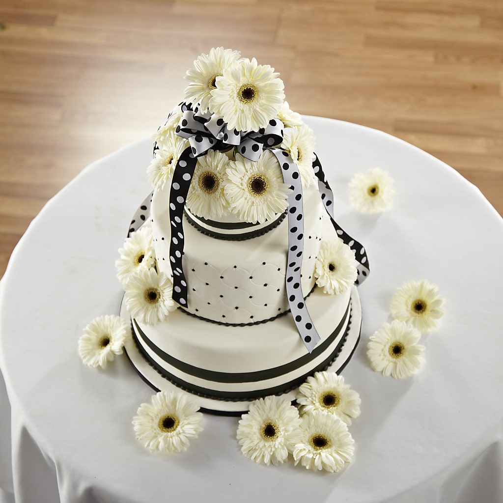 Simple Sophistication Cake Décor – Blossom Bloom, Orlando FL