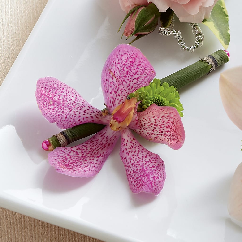 Pink Mokara Boutonniere – Blossom Bloom, Orlando FL